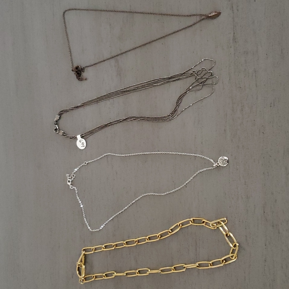 Set of layering necklaces